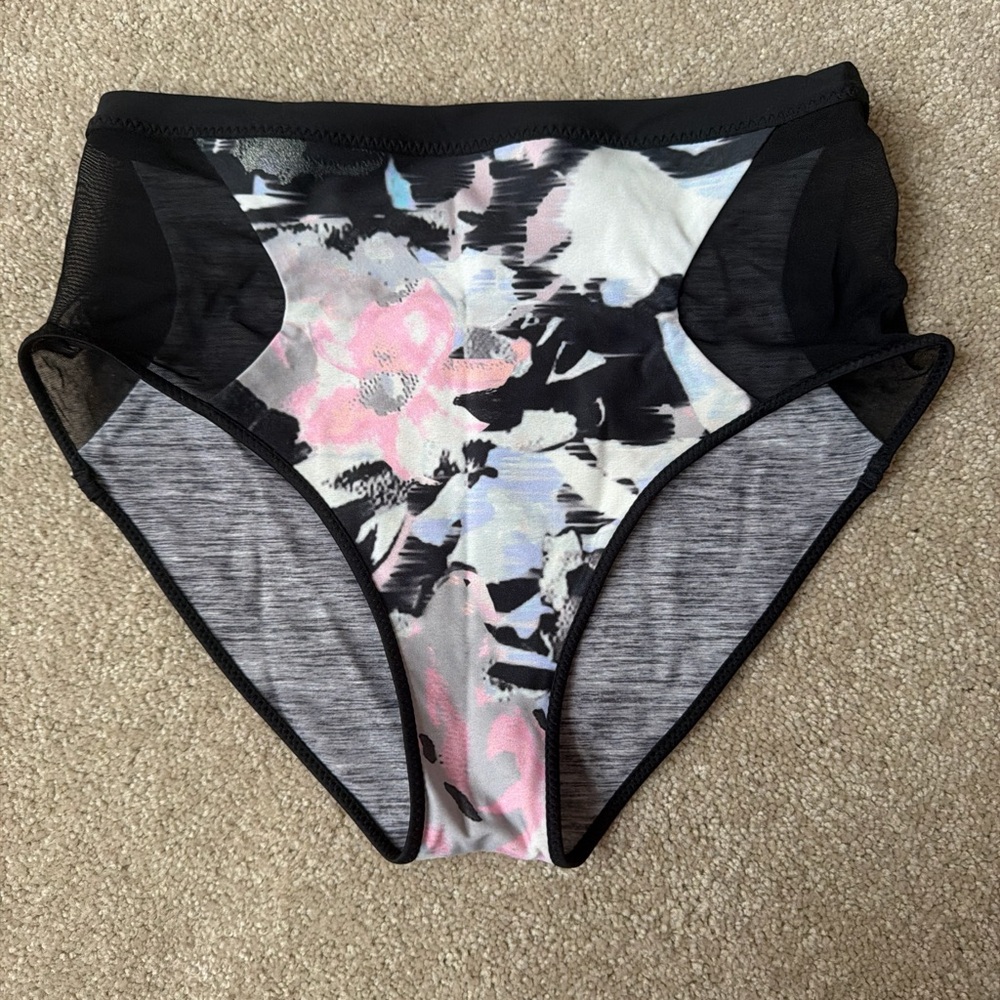 Lululemon reversible high waist bikini bottoms
